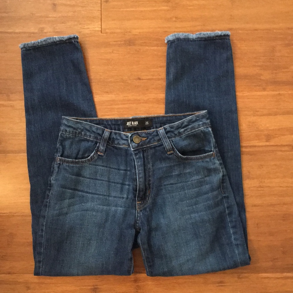 Just Black size 25 skinny jeans